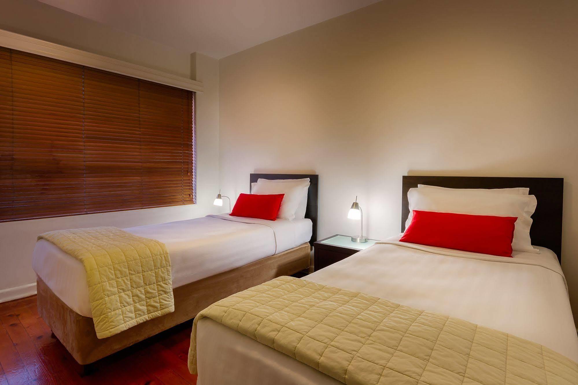 Crest On Barkly Serviced Apartments Melbourne Exteriör bild