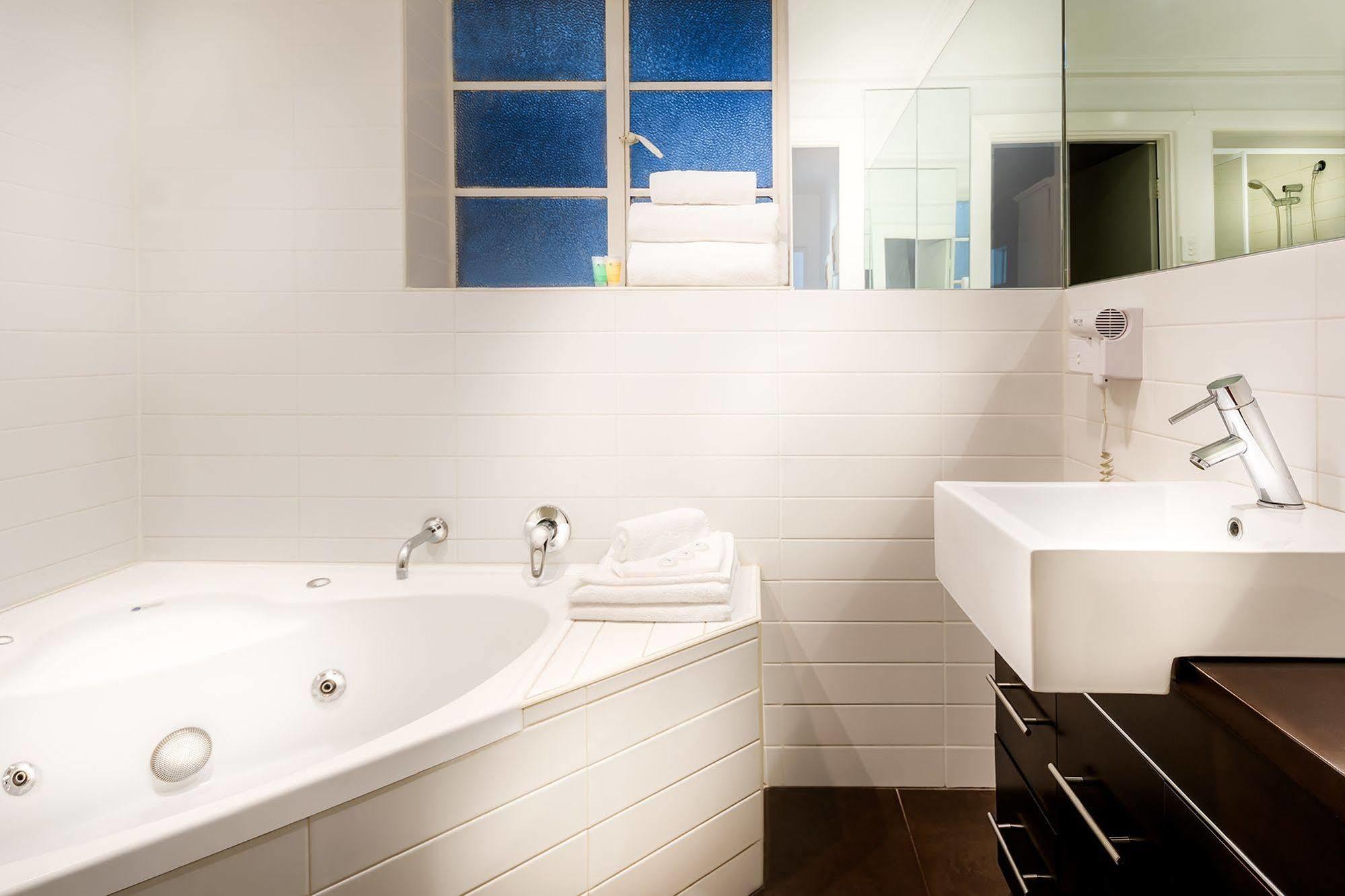 Crest On Barkly Serviced Apartments Melbourne Exteriör bild